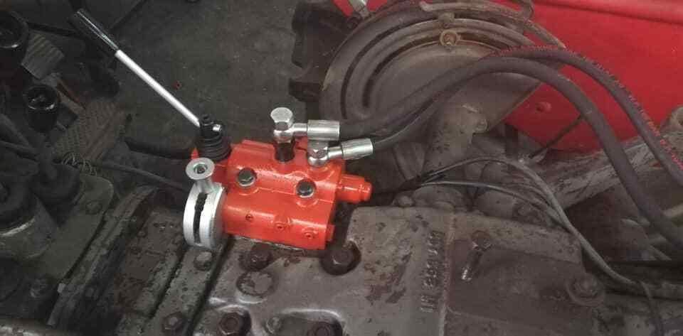 Hydraulik-Steuergerät für Massey Ferguson 35 135 165 185 285 – 1-fach 2-Wege