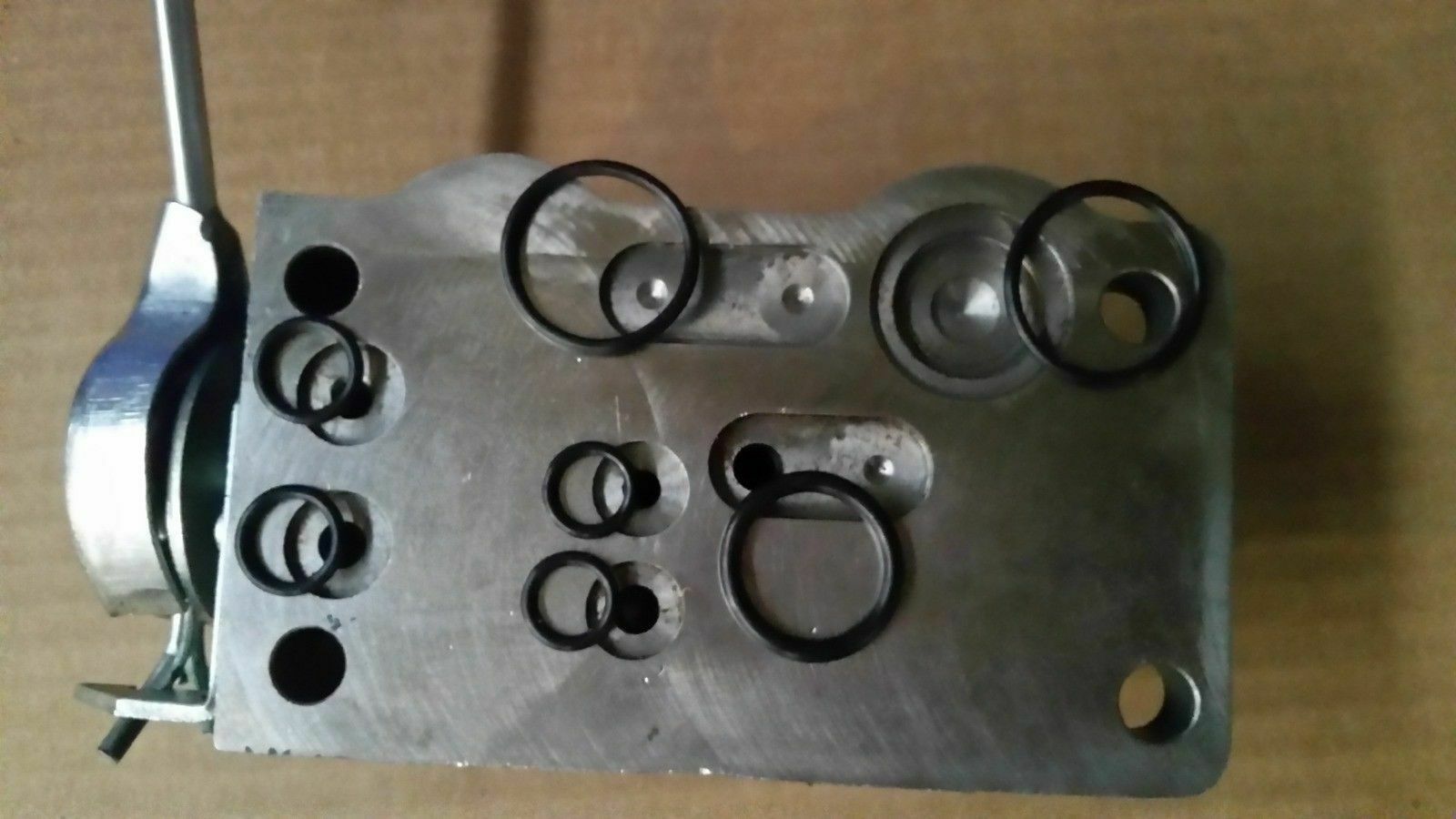 Hydraulik-Steuergerät kompatibel mit Ford 2000 3000 4000 – Einfachsteuergerät
